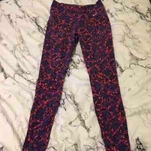 Nike Dri Fit Legging Women’s Small